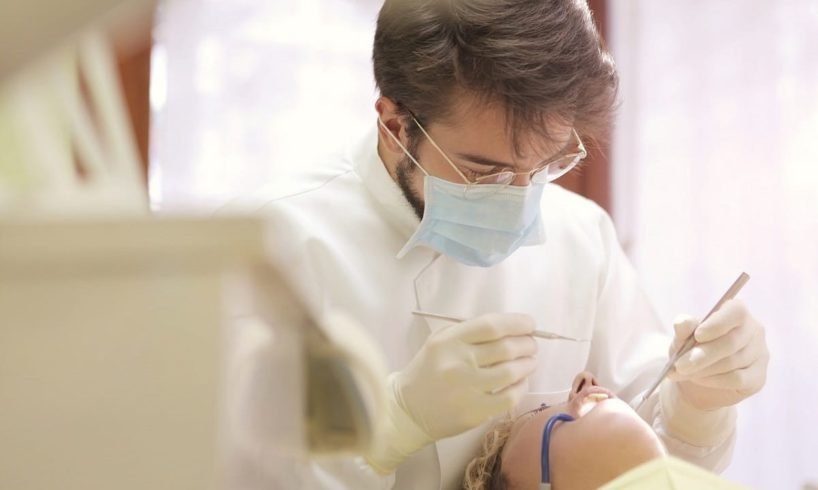 How Do I Find The Right Invisalign Dentist For My Needs